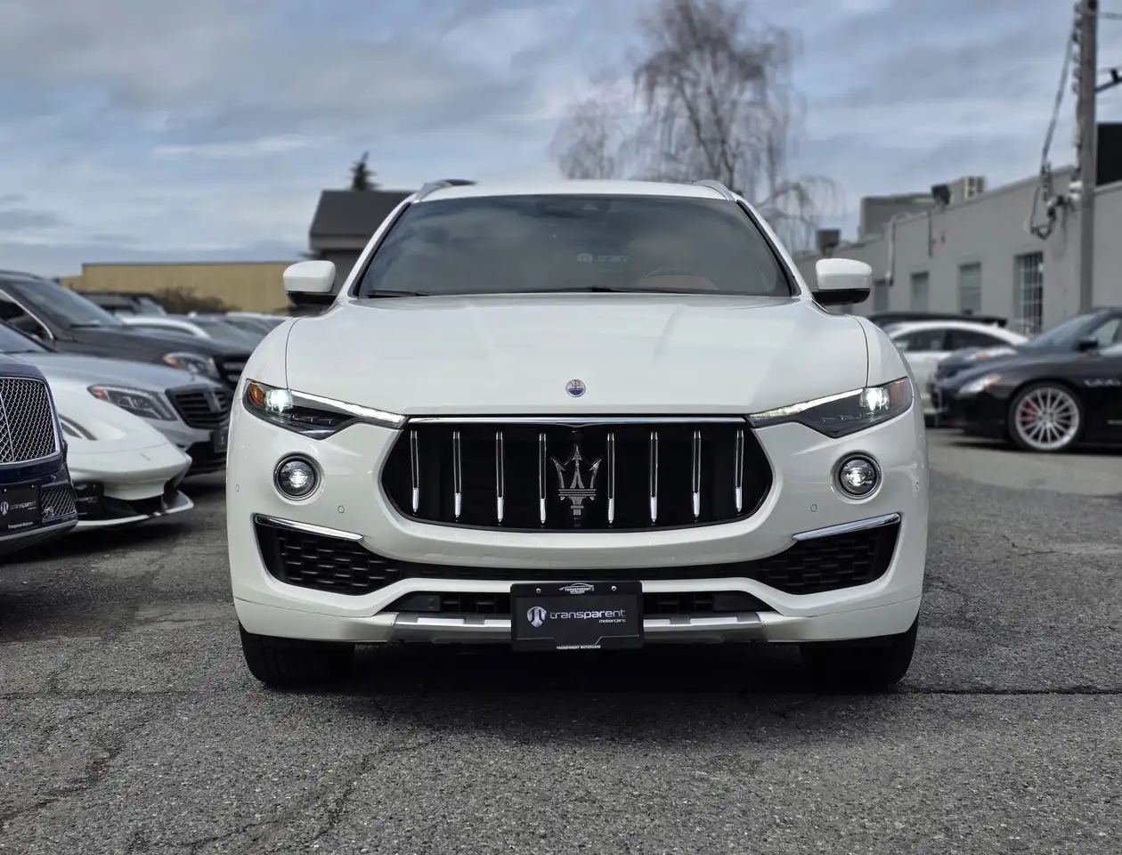 Maserati Levante снимка Maserati Levante