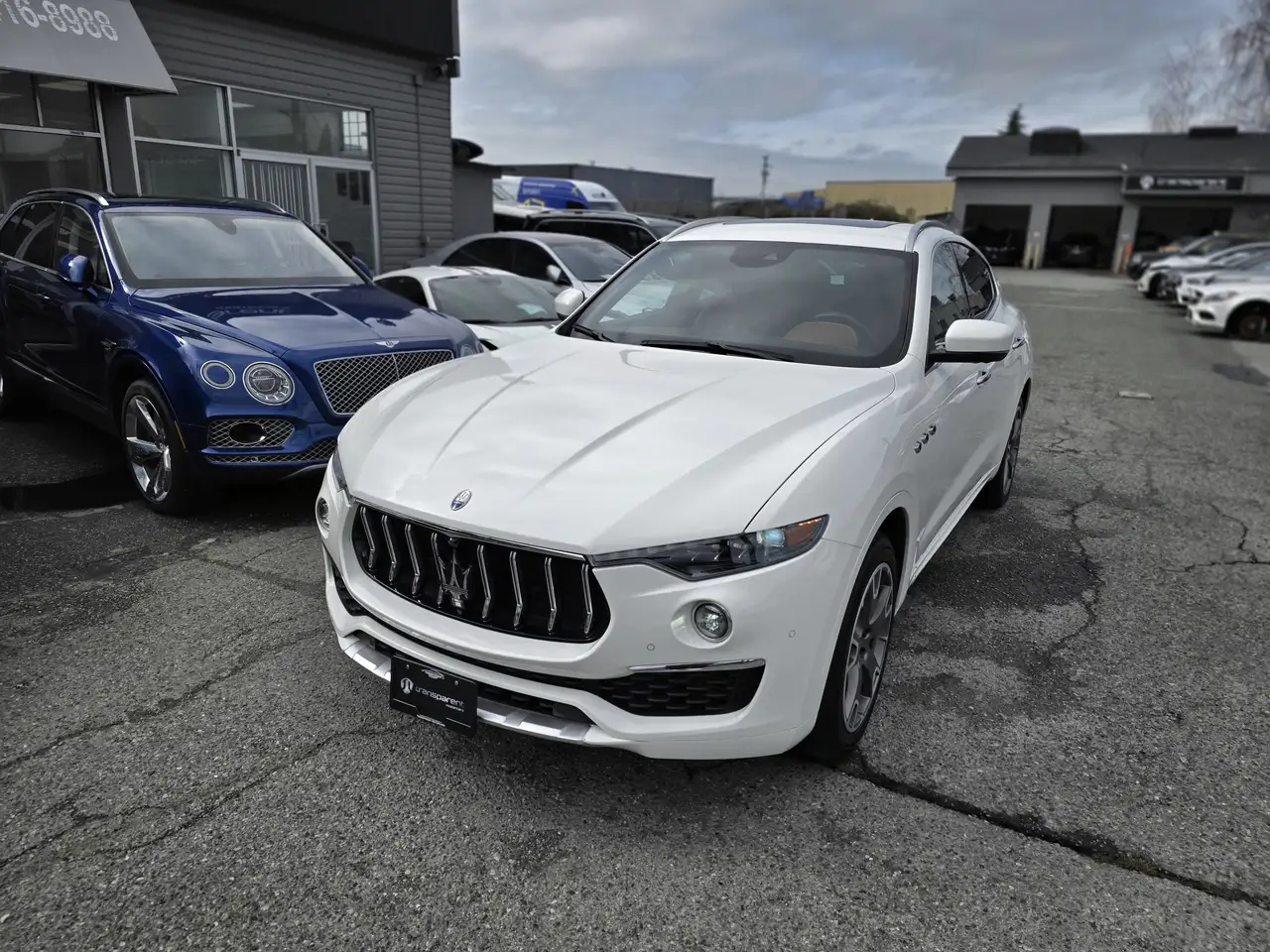 Maserati Levante снимка Maserati Levante