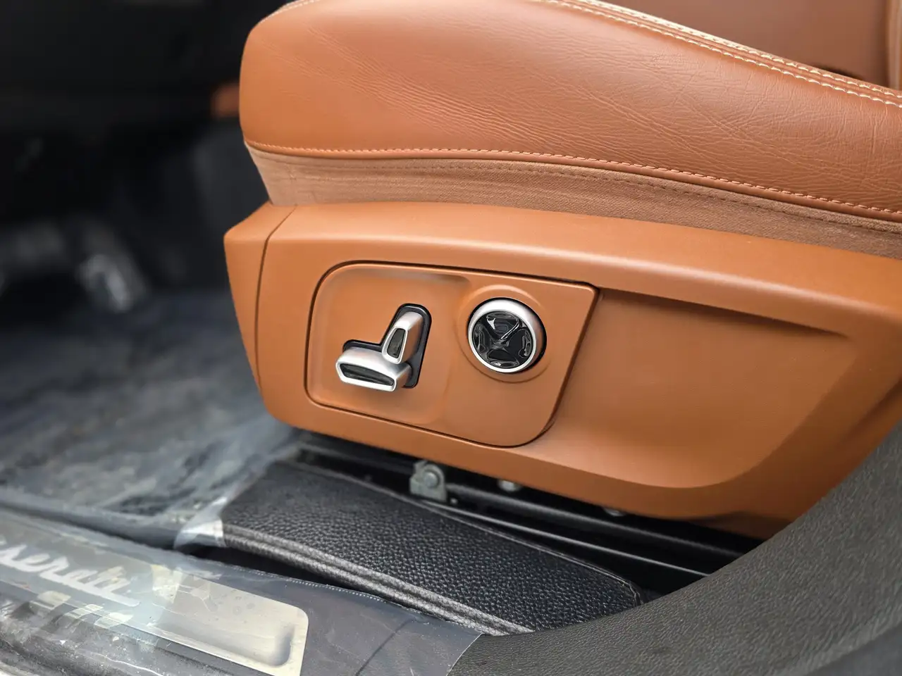 Maserati Levante снимка Maserati Levante