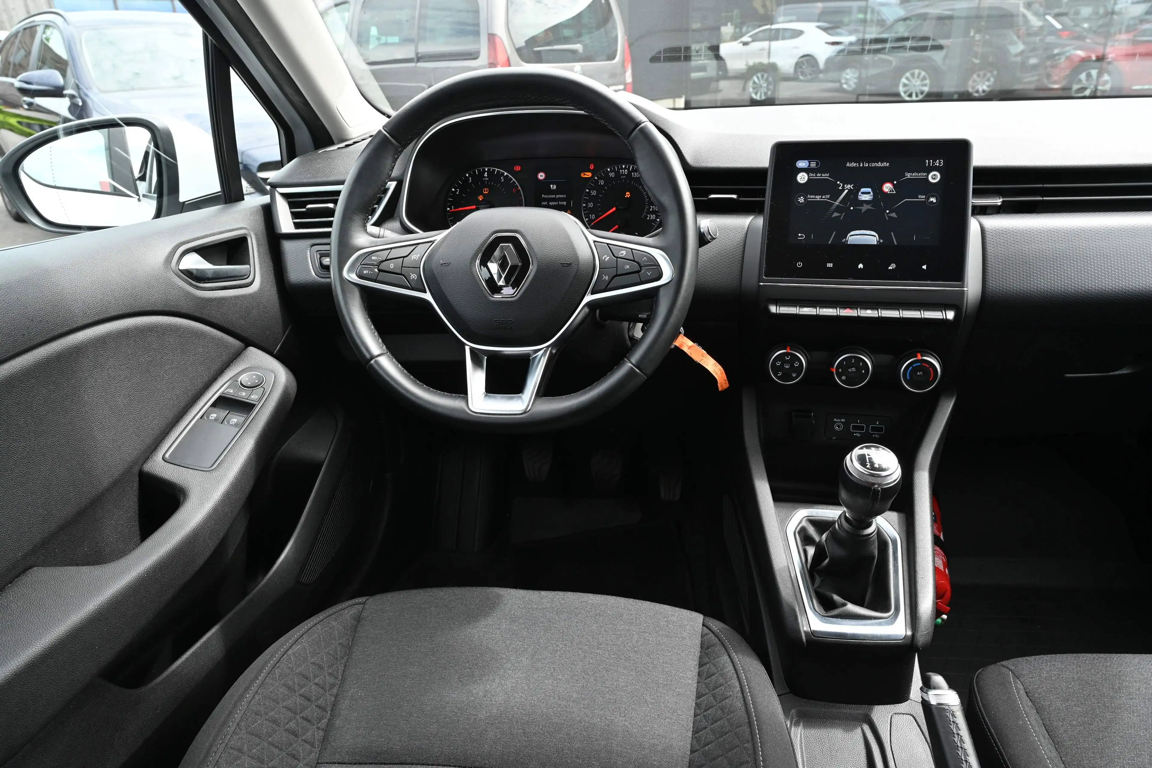 Renault Clio Clio 1.0 TCe 100 Ch Corporate Edition — photo 13