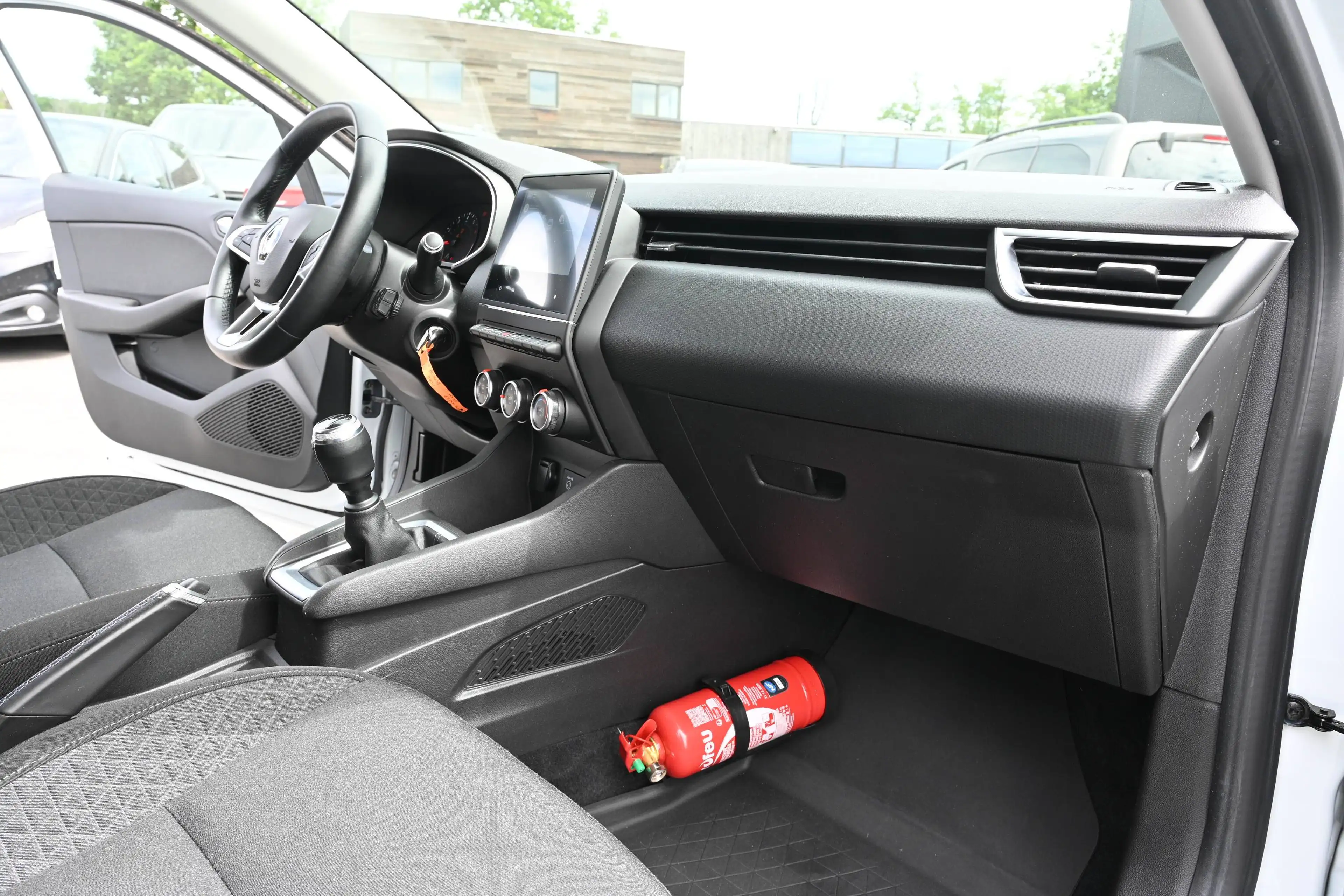 Renault Clio Clio 1.0 TCe 100 Ch Corporate Edition — photo 9