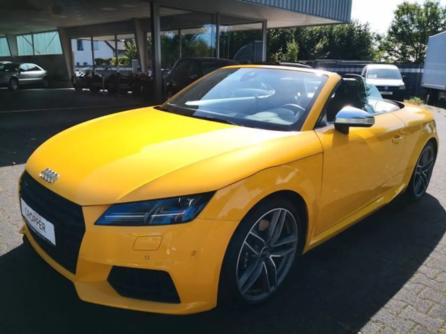 Audi TTS Roadster 2.0 TFSI quattro Žlutá - 1
