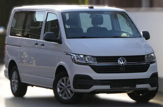 Volkswagen T6.1 Multivan T6.1+7-SITZE+MULTIVAN+GRA+NAVI+APP+AHK+SHZG+PDC+++
