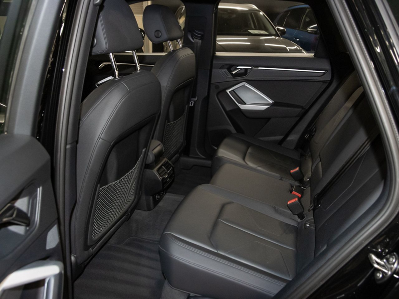Audi Q3 SUV advanced 35 TFSI Keyless CarPlay Navi+ — photo 10