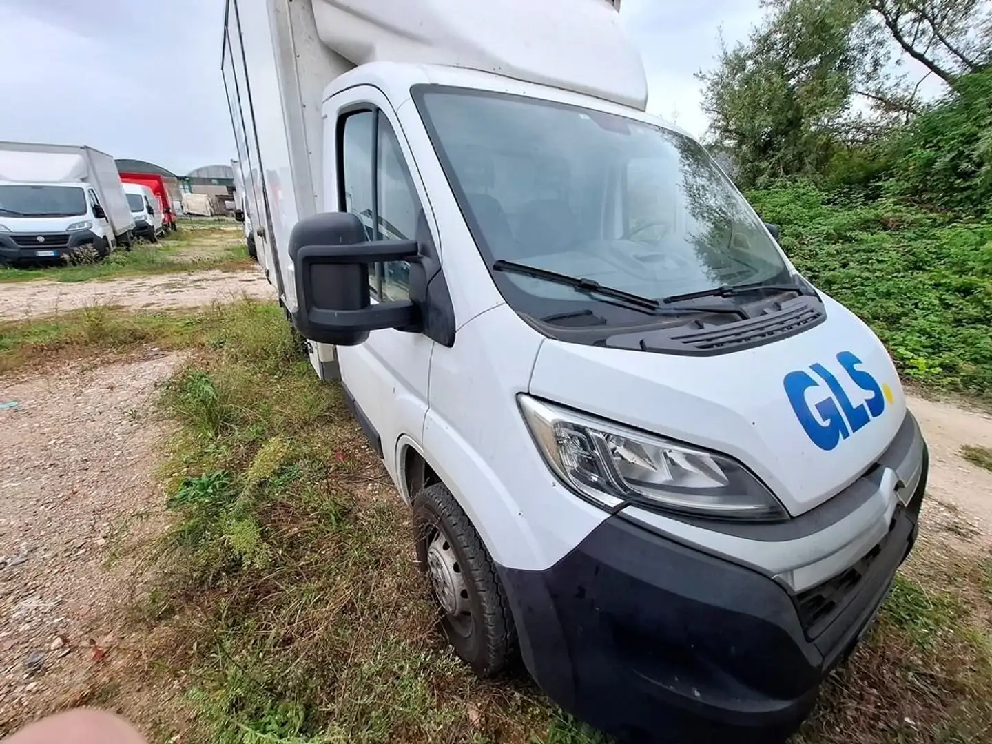 Fiat Ducato 2.2Hdi 140cv FURGONATO con SPONDA ANNO 2022 Blanc - 2