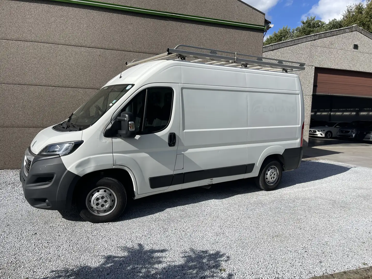 Peugeot Boxer 2.0 BlueHDi L2H2 Pro STT 130cv Blanco - 2