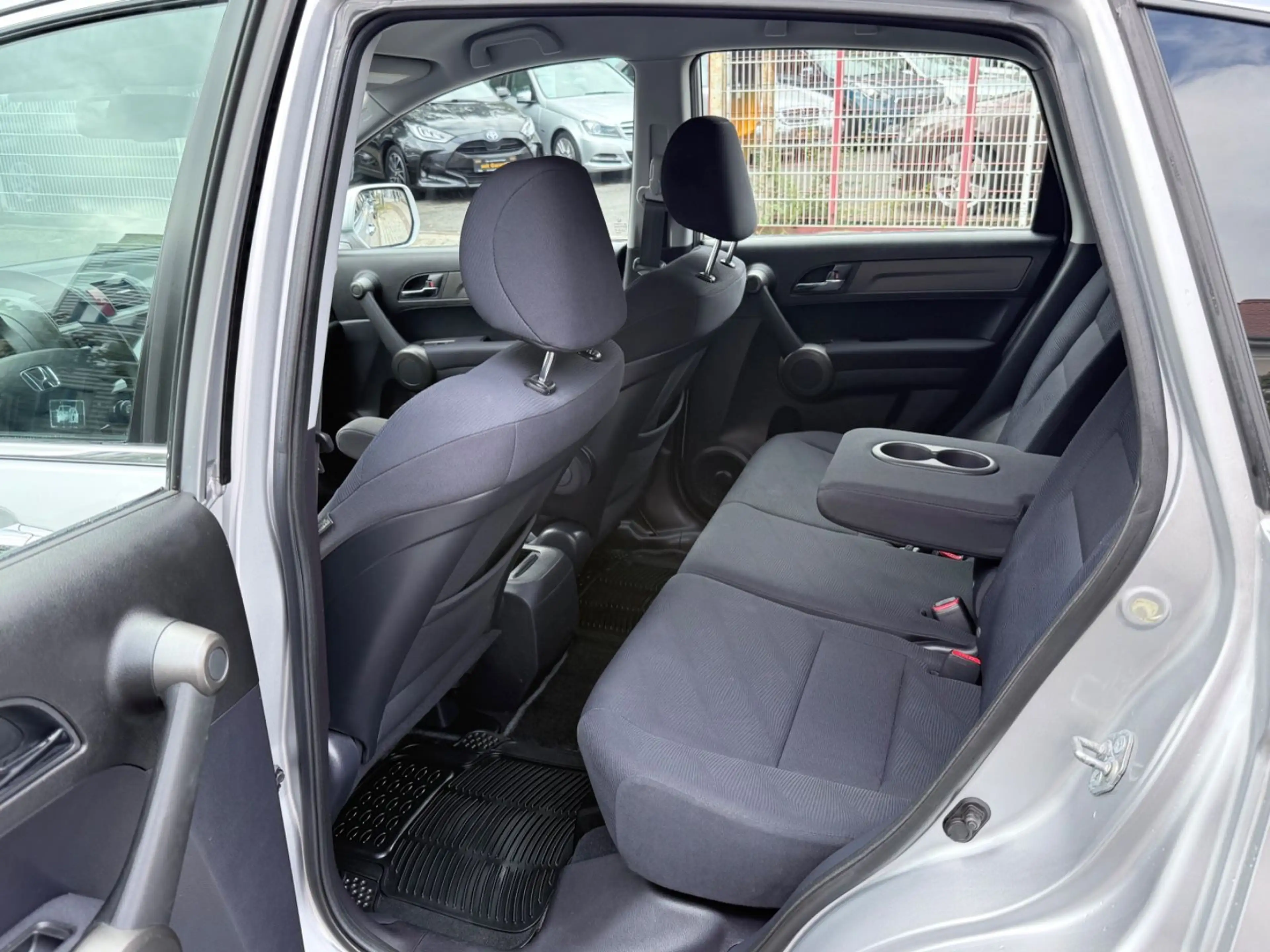 Honda CR-V 2.0 AWD  *AUTOMATIK*AHK*KLIMA*ALLRAD* — photo 10