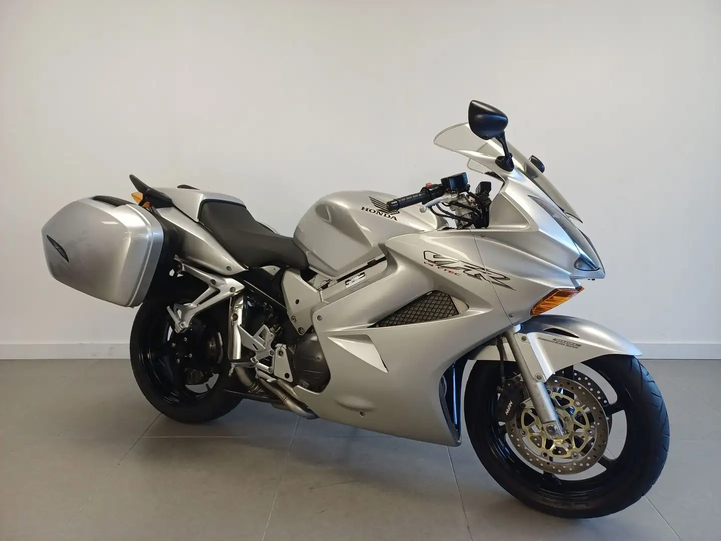 Honda VFR 800 FI VTEC ABS Grijs - 2