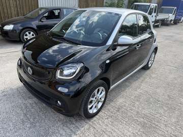 Forfour 1.0i Passion DCT