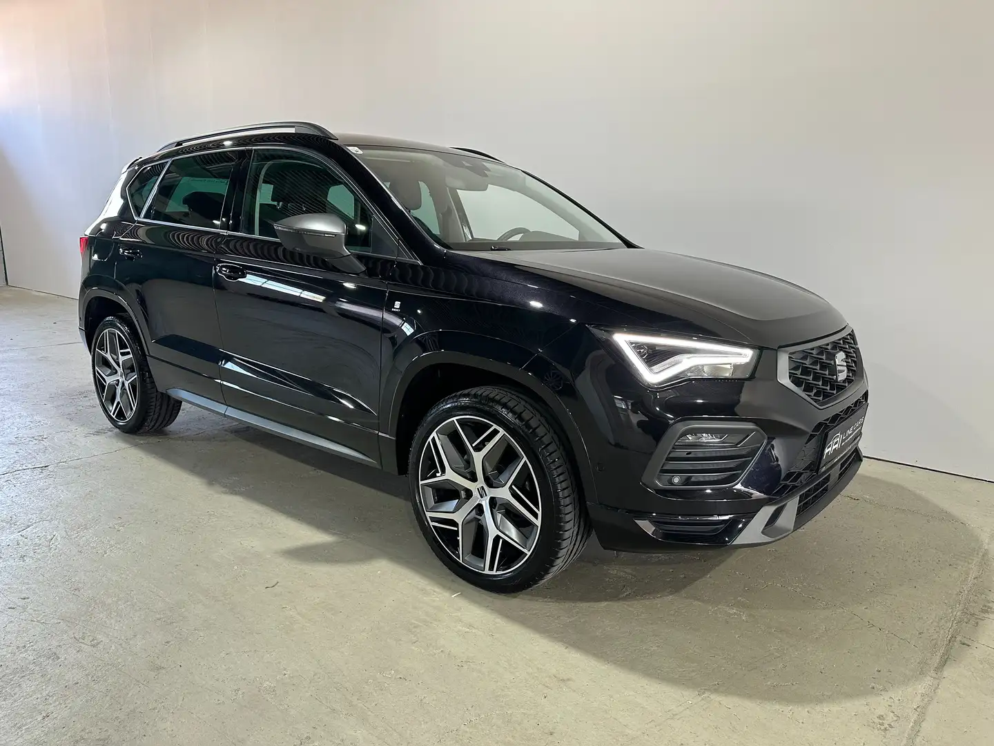 SEAT Ateca FR - Line | Keyless | LED | ACC | Kamera | AHK Schwarz - 1