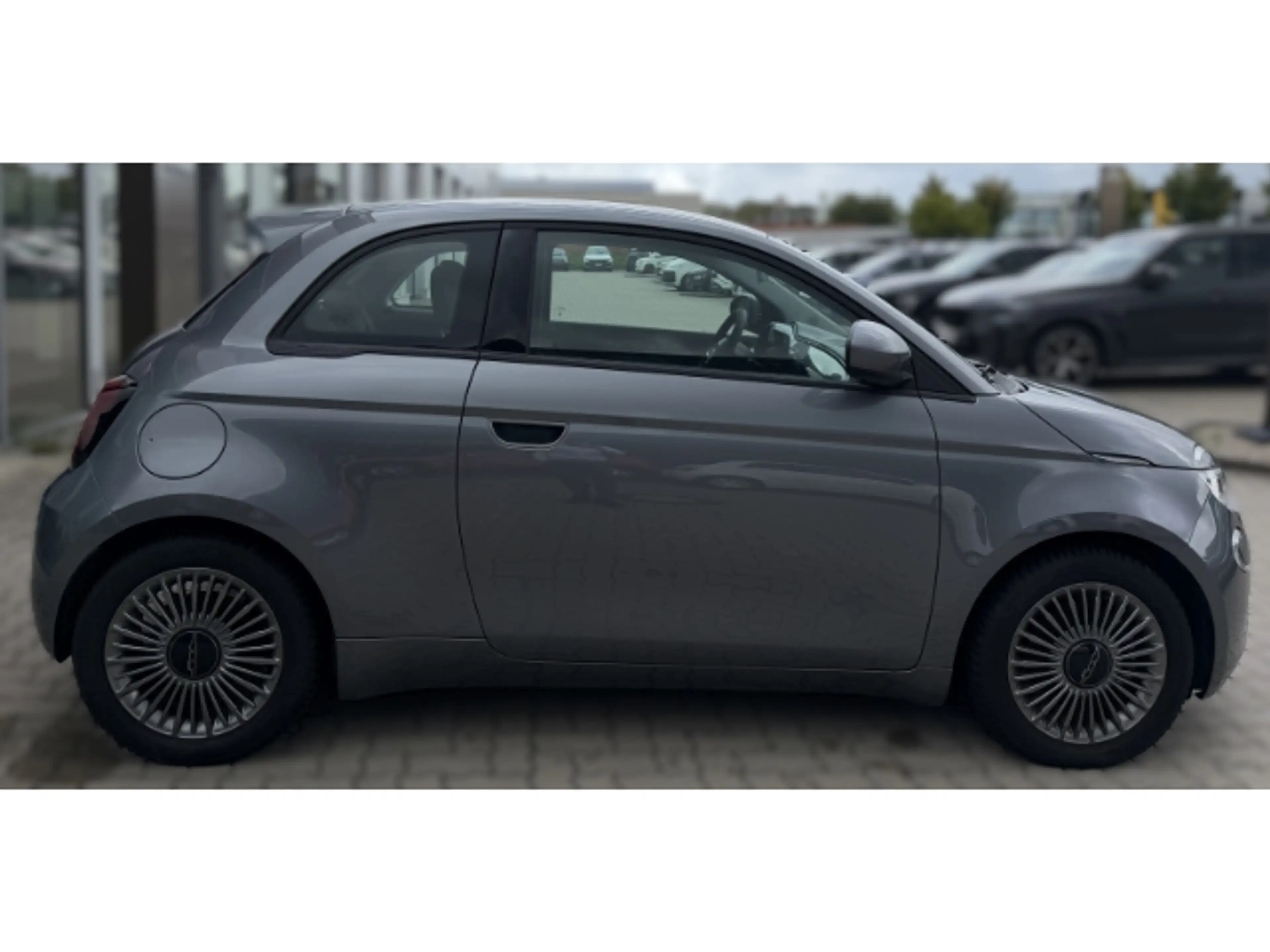 Fiat 500e Icon *Sitzheizung *Apple Car Play *Tempomat — photo 5
