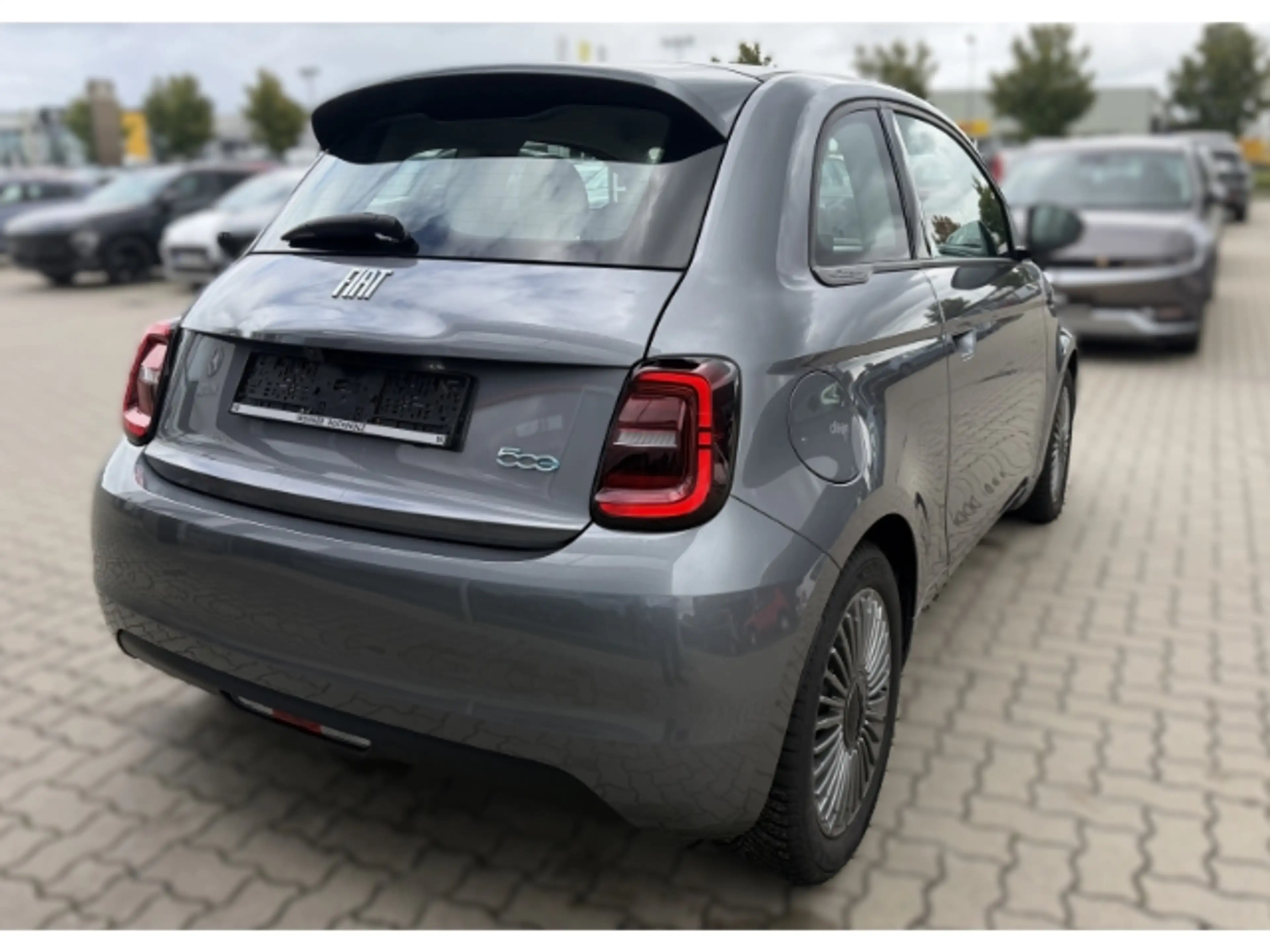 Fiat 500e Icon *Sitzheizung *Apple Car Play *Tempomat — photo 8