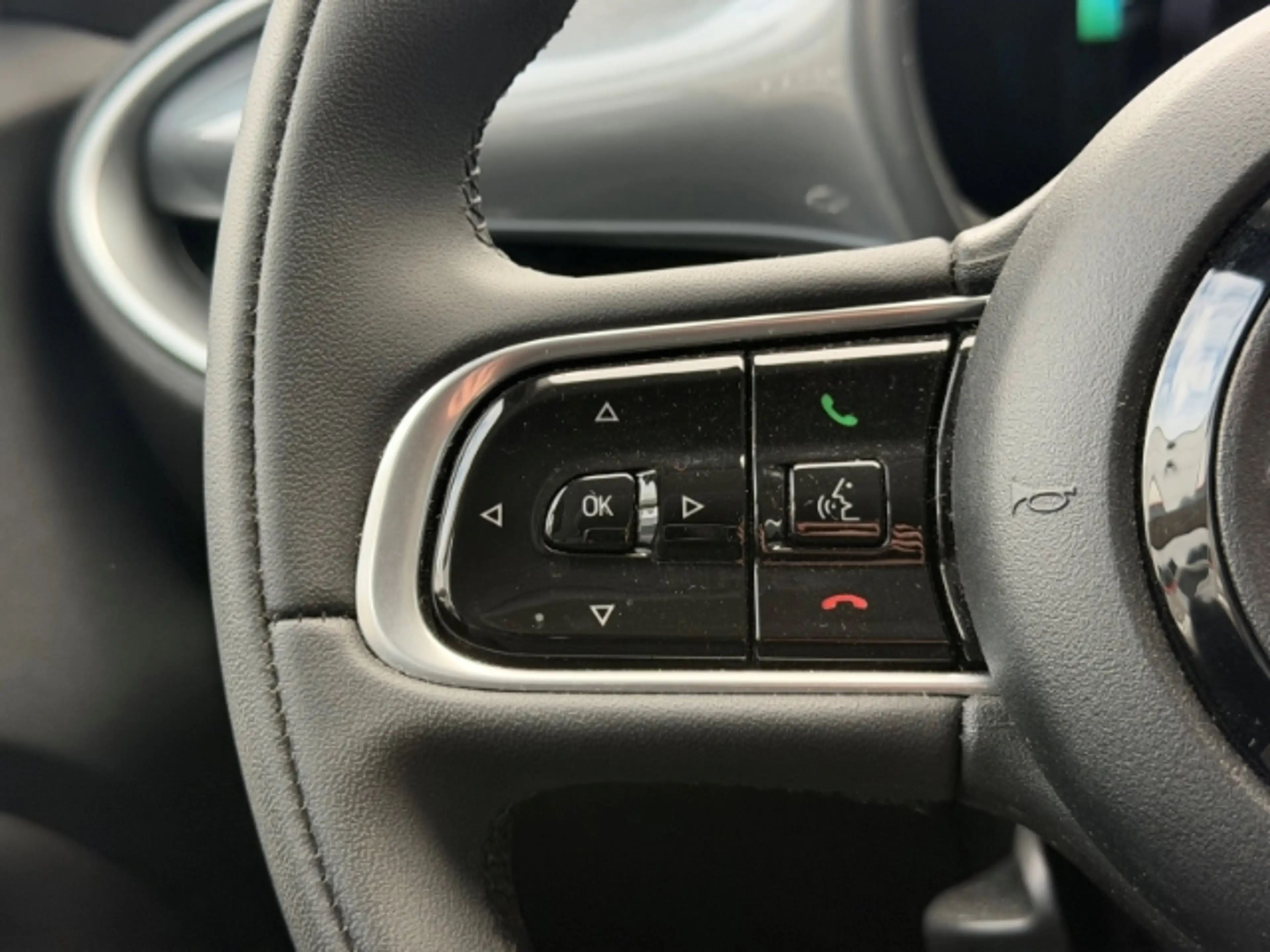 Fiat 500e Icon *Sitzheizung *Apple Car Play *Tempomat — photo 14