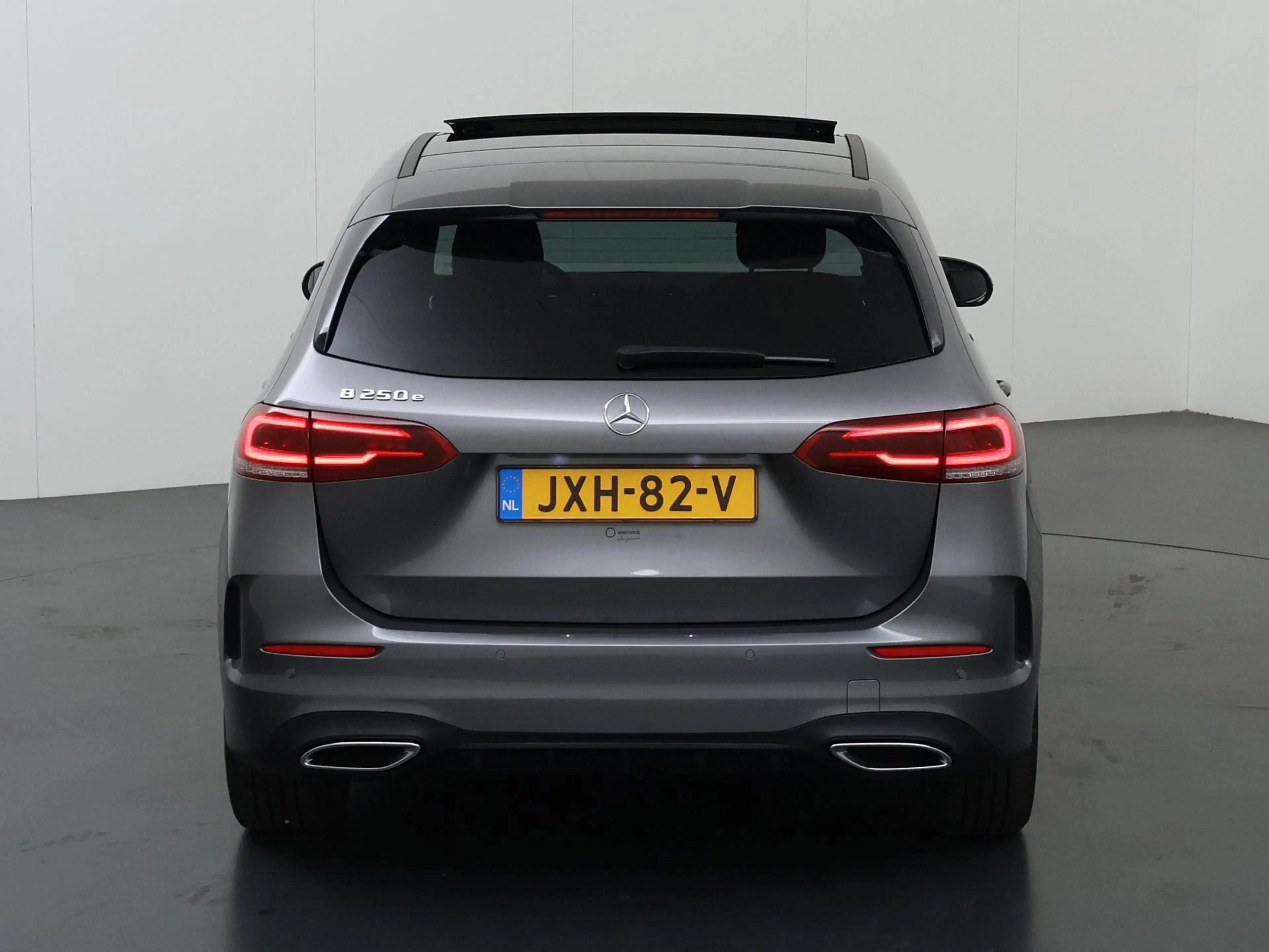 Mercedes-Benz B 250 e AMG Line | Panoramadak | Night pakket | Widescre — photo 4