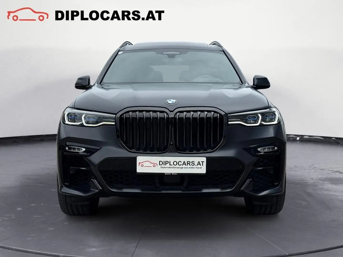 BMW X7 M M50 i Noir - 2