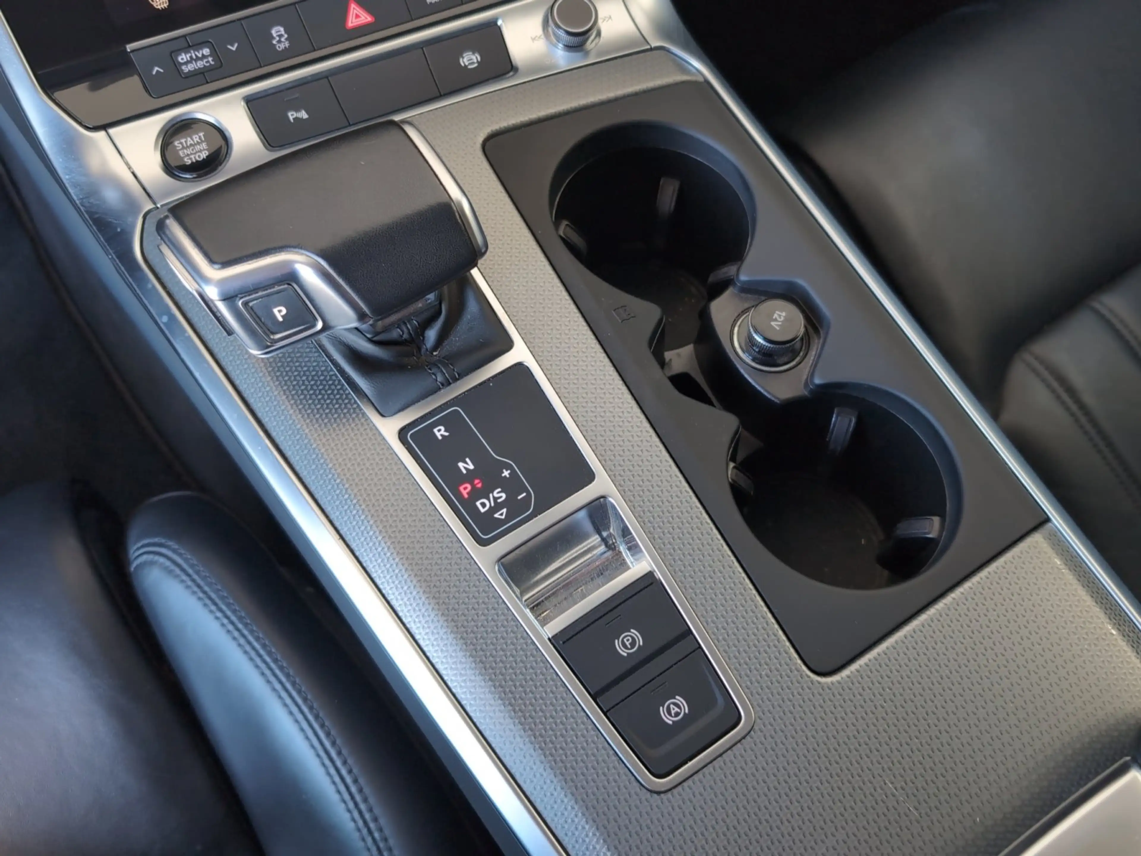 Audi A6 allroad 55 TDI /Matrix/ACC/Luft/StHzg/AHK/Memo/VC/Keyl. — photo 14