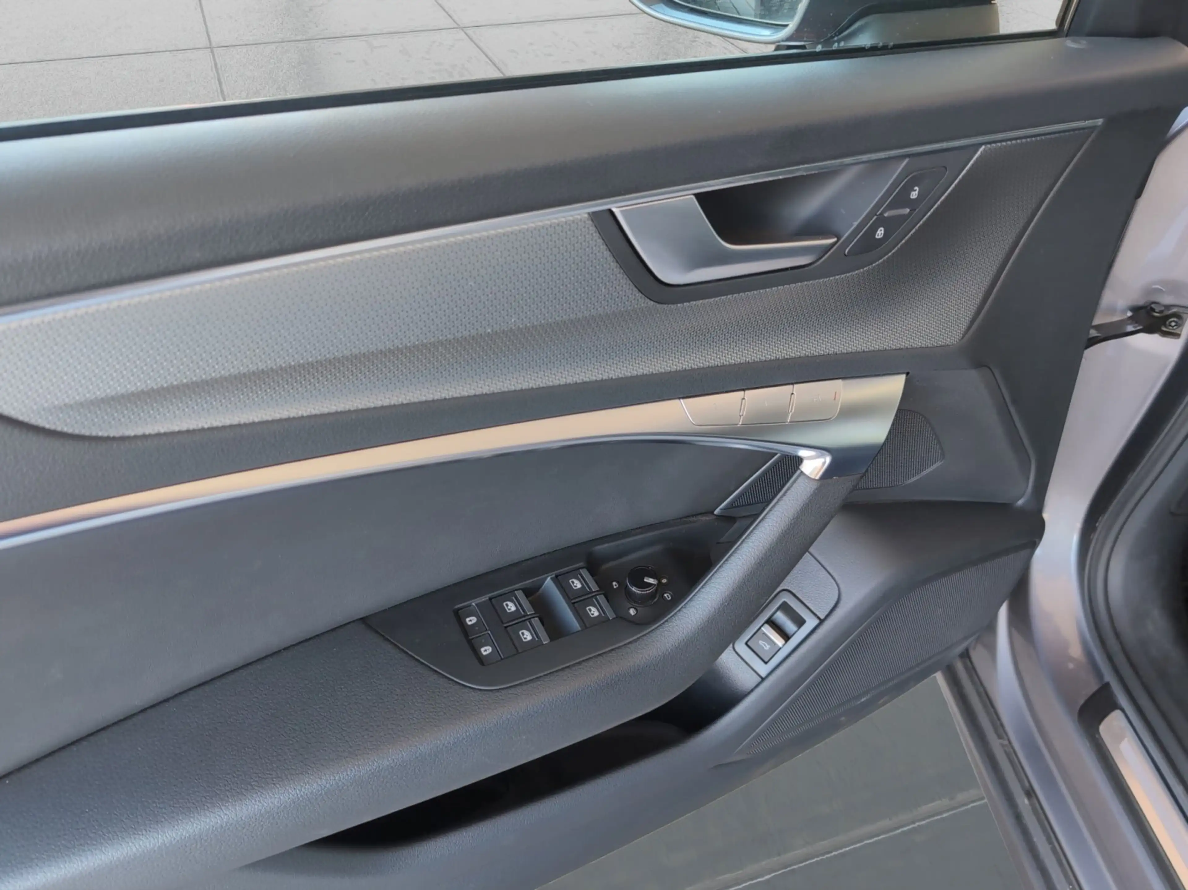 Audi A6 allroad 55 TDI /Matrix/ACC/Luft/StHzg/AHK/Memo/VC/Keyl. — photo 11