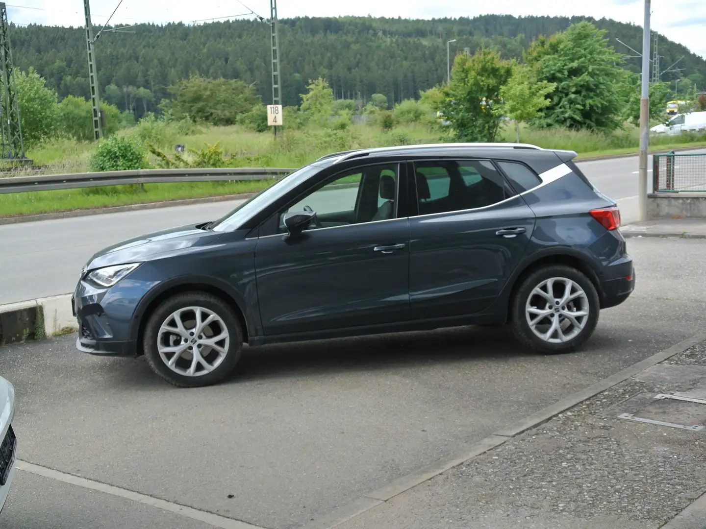 SEAT Arona FR Automatik Navi Kamera Sitzheizung Grau - 1