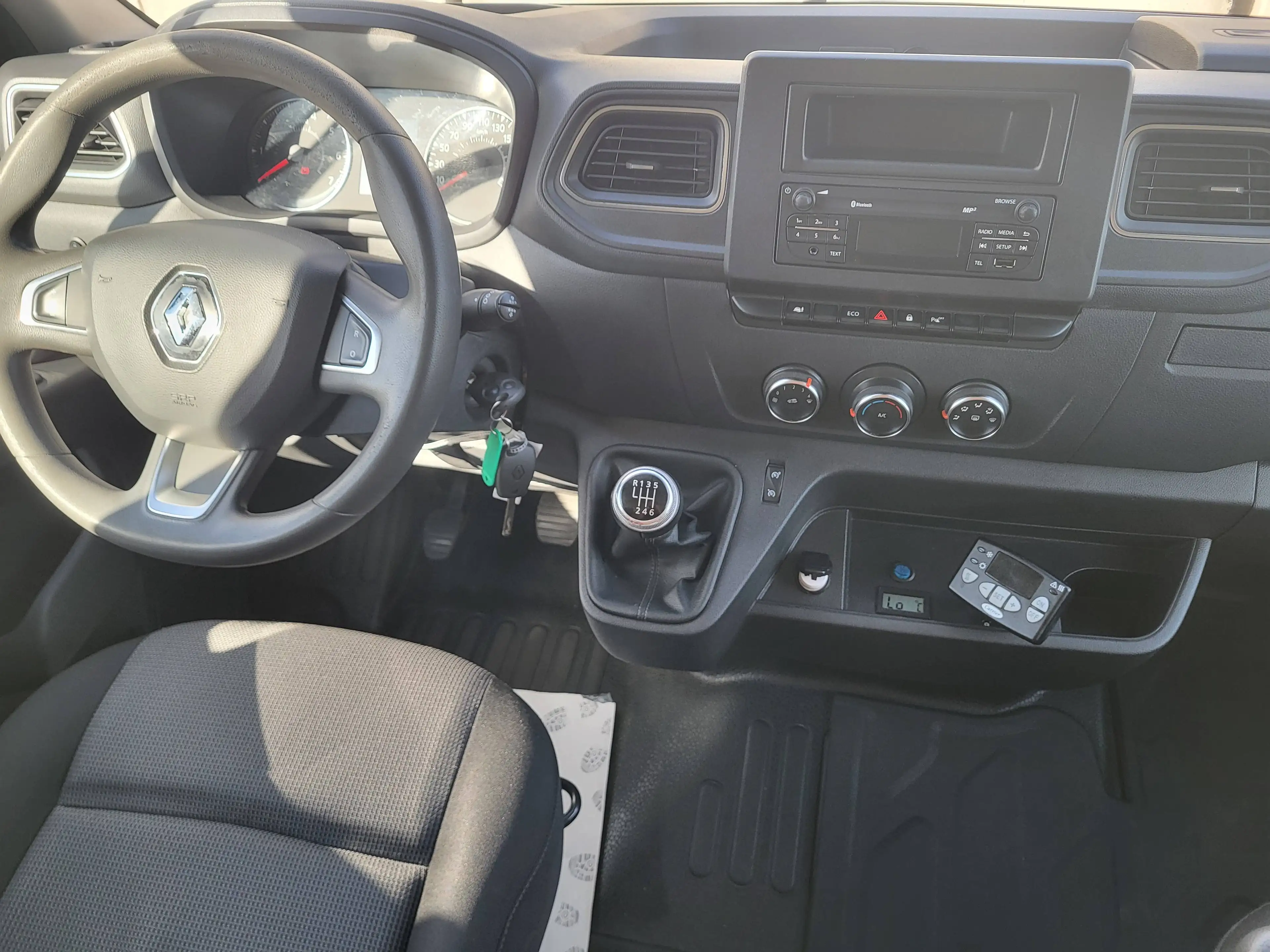 Renault Master 2.3 dCi 35 L2H2 * FRIGORIQUE * TVA RECUP. * 4 VEHICULE DISPO. * — photo 11