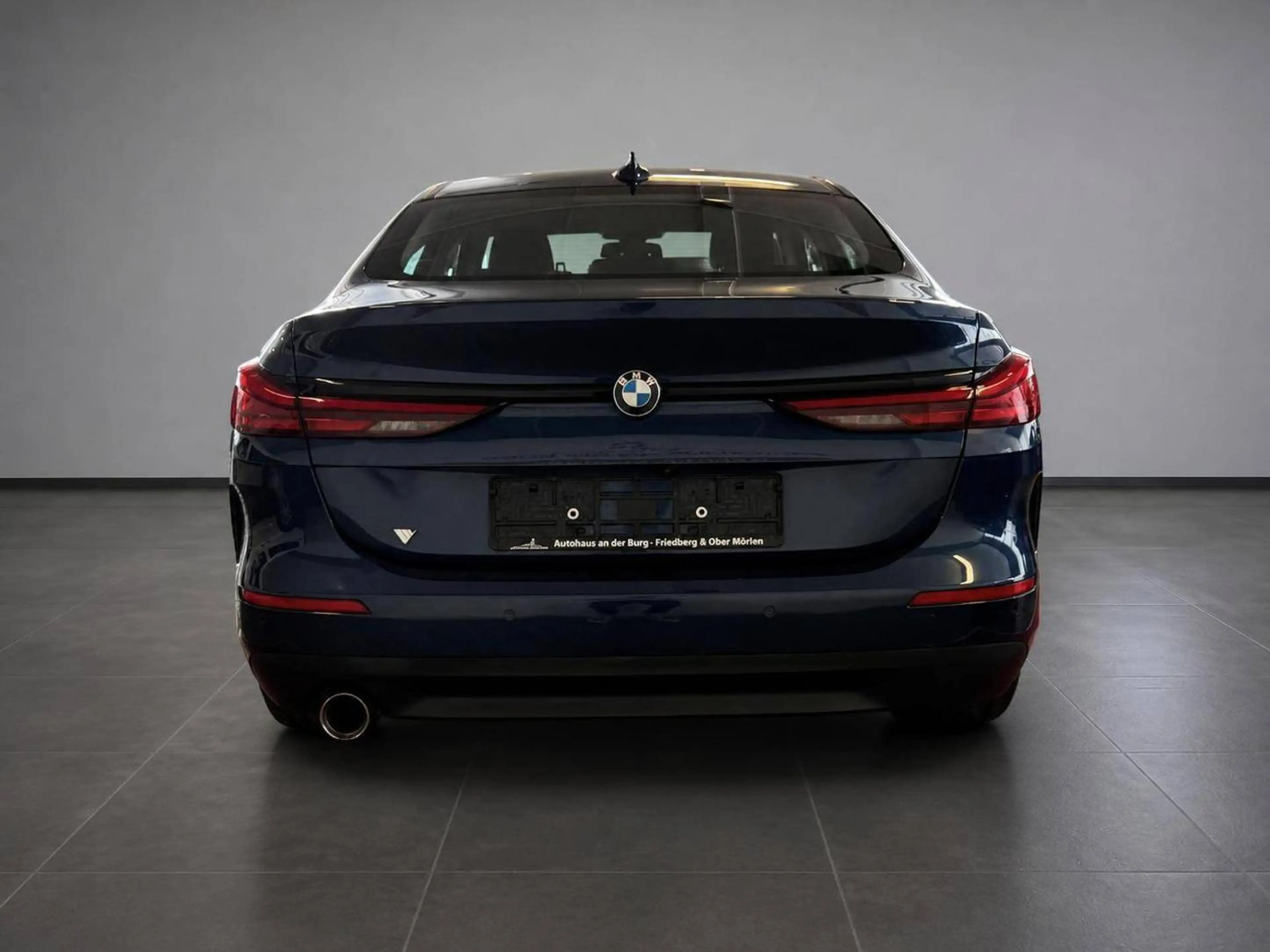 BMW 216 d — photo 5
