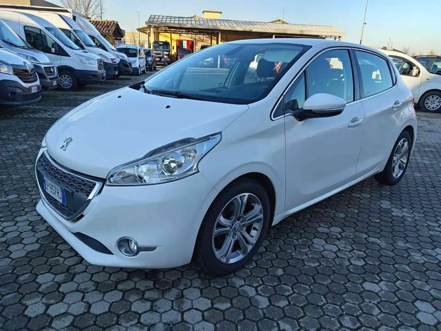 Peugeot 208 1.2 VTI UNICA  PROPRIETARIA Bianco - 2