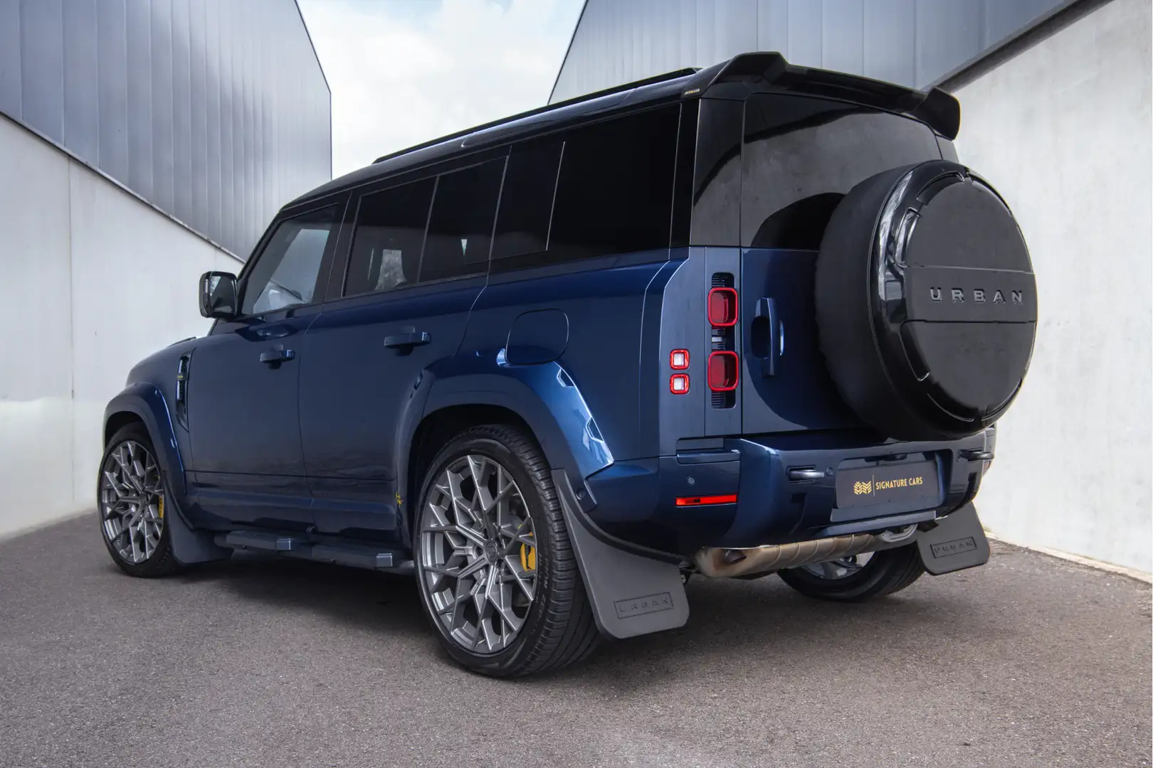 Land Rover Defender 110 2.0 P300e 110 X-Dynamic HSE Urban Wide Track F Bleu - 2