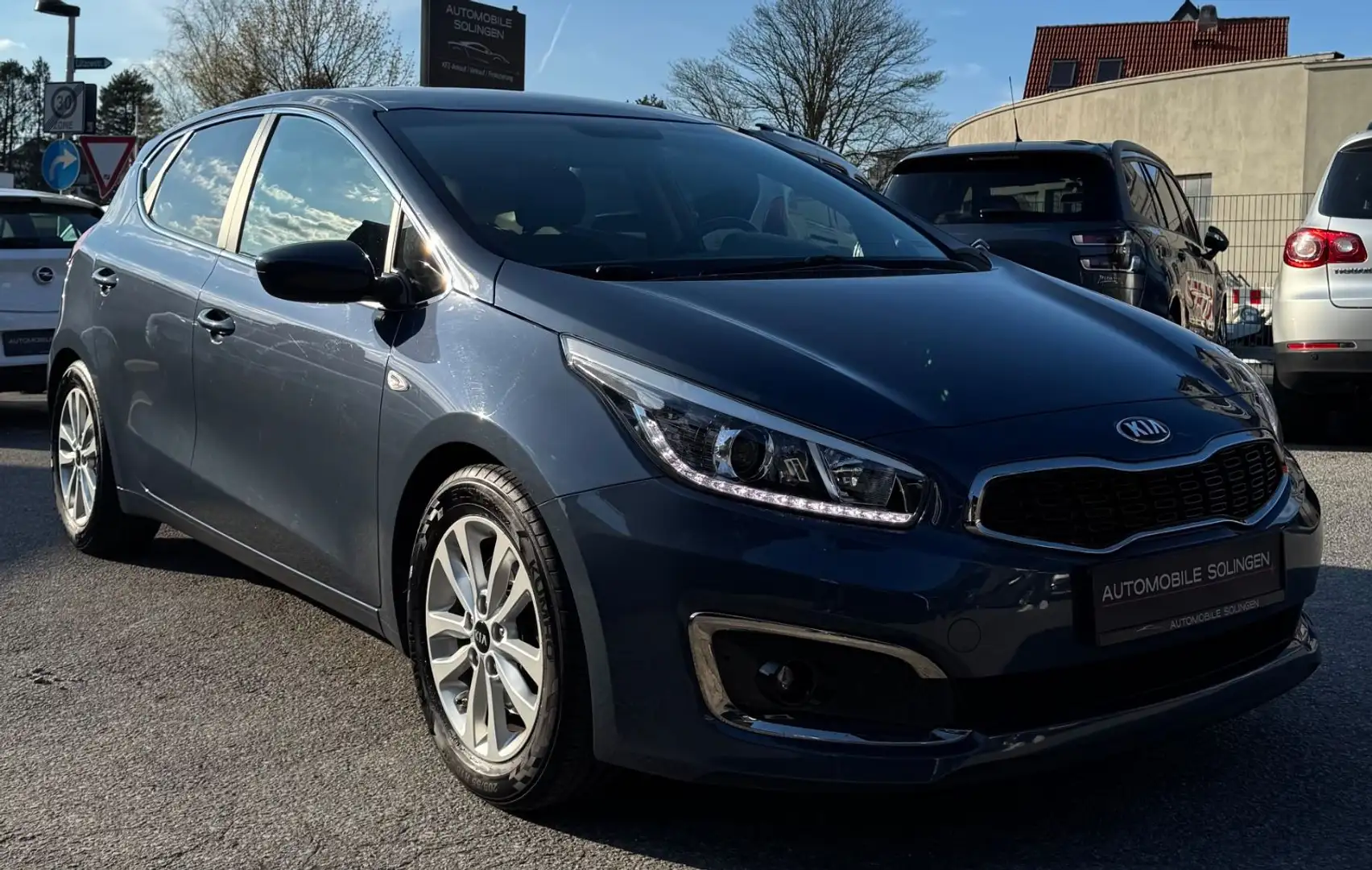 Kia Ceed / cee'd Ceed` UEFA ALU+NAV+SHZ+LKHZ+RFK+WKR+PDC+LS+ Bleu - 2