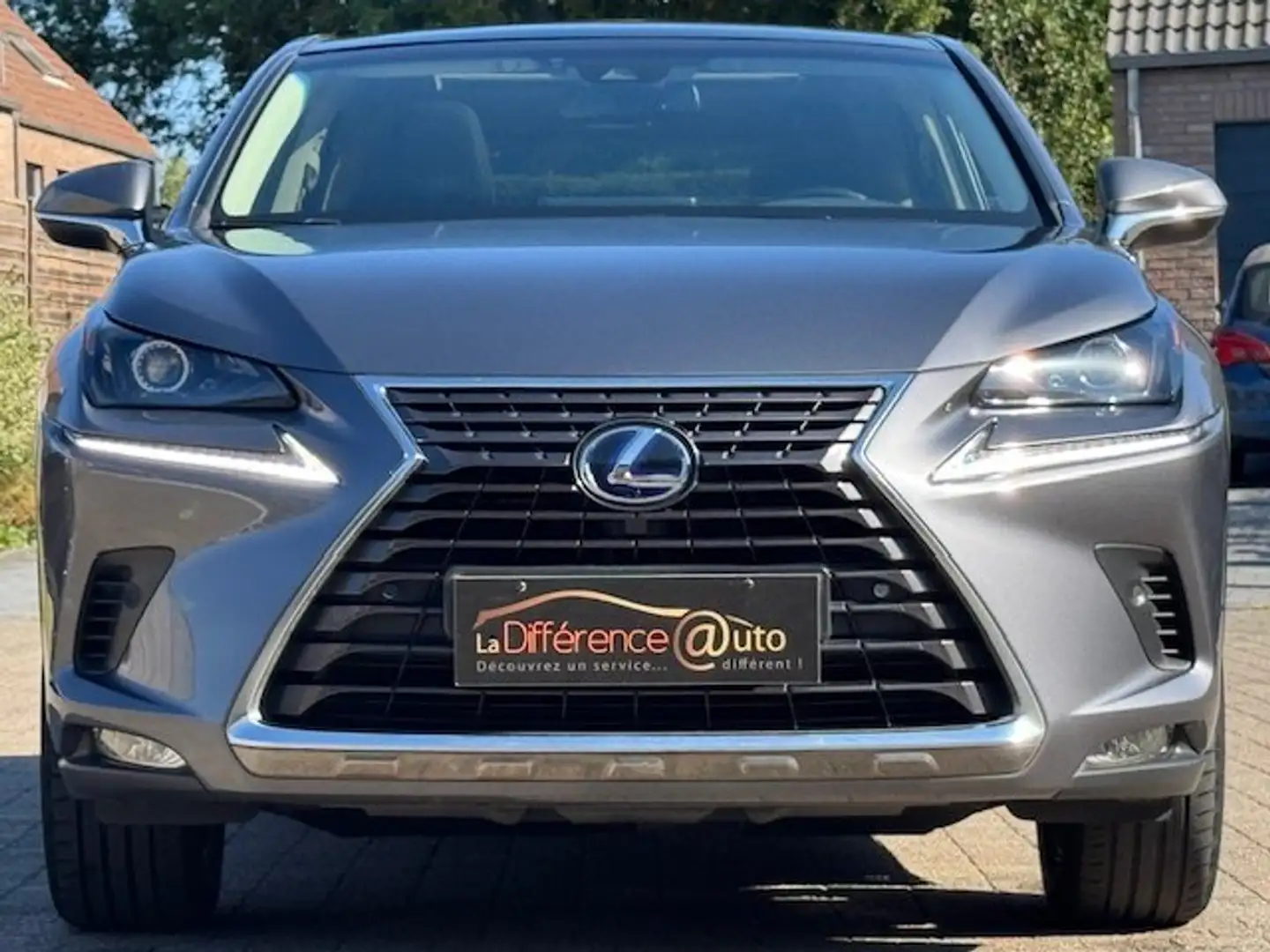 Lexus NX 300h 2.5i Hybride AWD - VENDUE - VENDUE - VENDUE Gris - 2