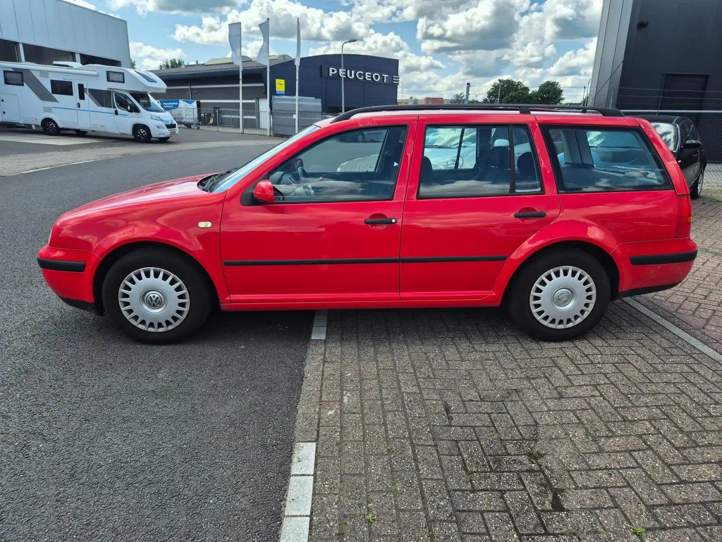 Volkswagen Golf Variant 1.6 Trendline Airco Nap Rouge - 2