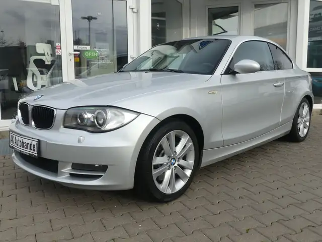 BMW 123 D Coupe PDC Sitzheizung 2-Klima Bluetooth