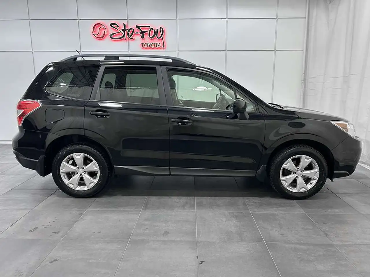 Subaru Forester снимка Subaru Forester