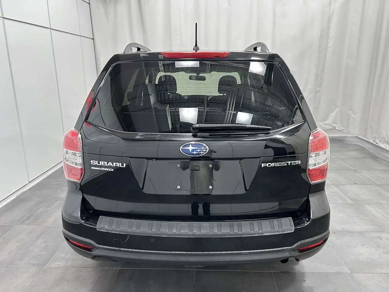 Subaru Forester снимка Subaru Forester