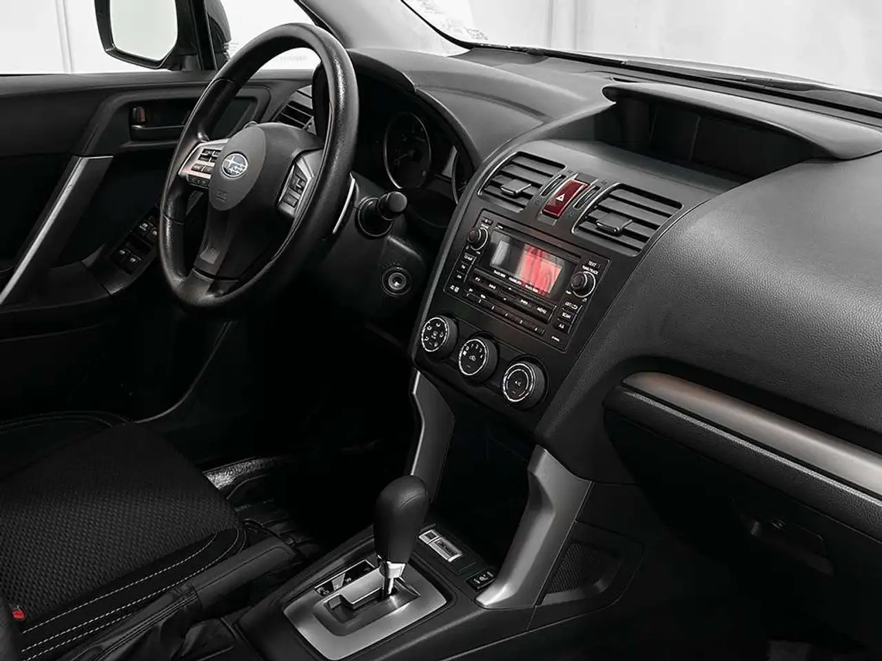 Subaru Forester снимка Subaru Forester