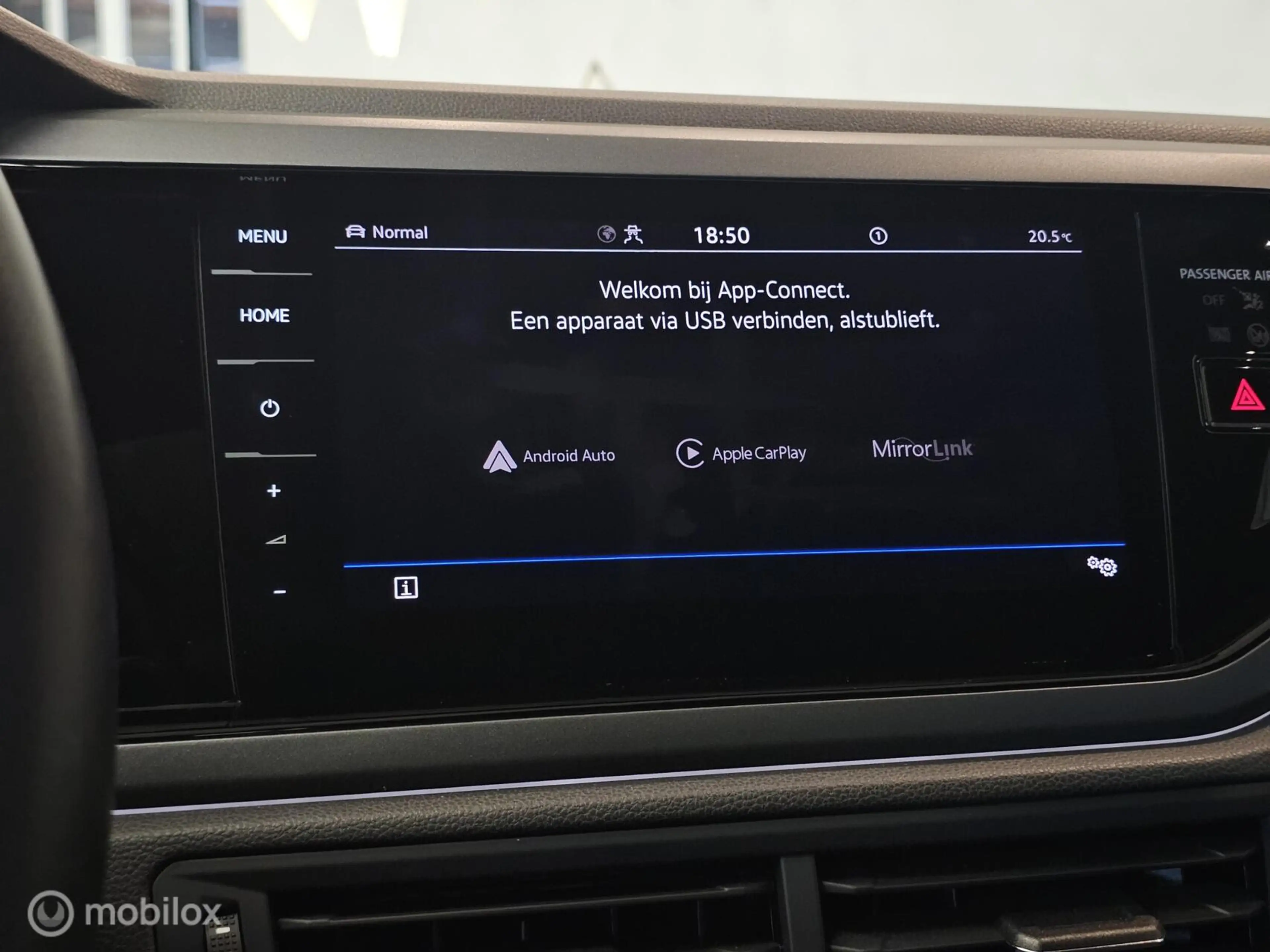 Volkswagen Polo 1.0 TSI 3x R-Line Panorama/Keyless/IQ Light/Camera — photo 34
