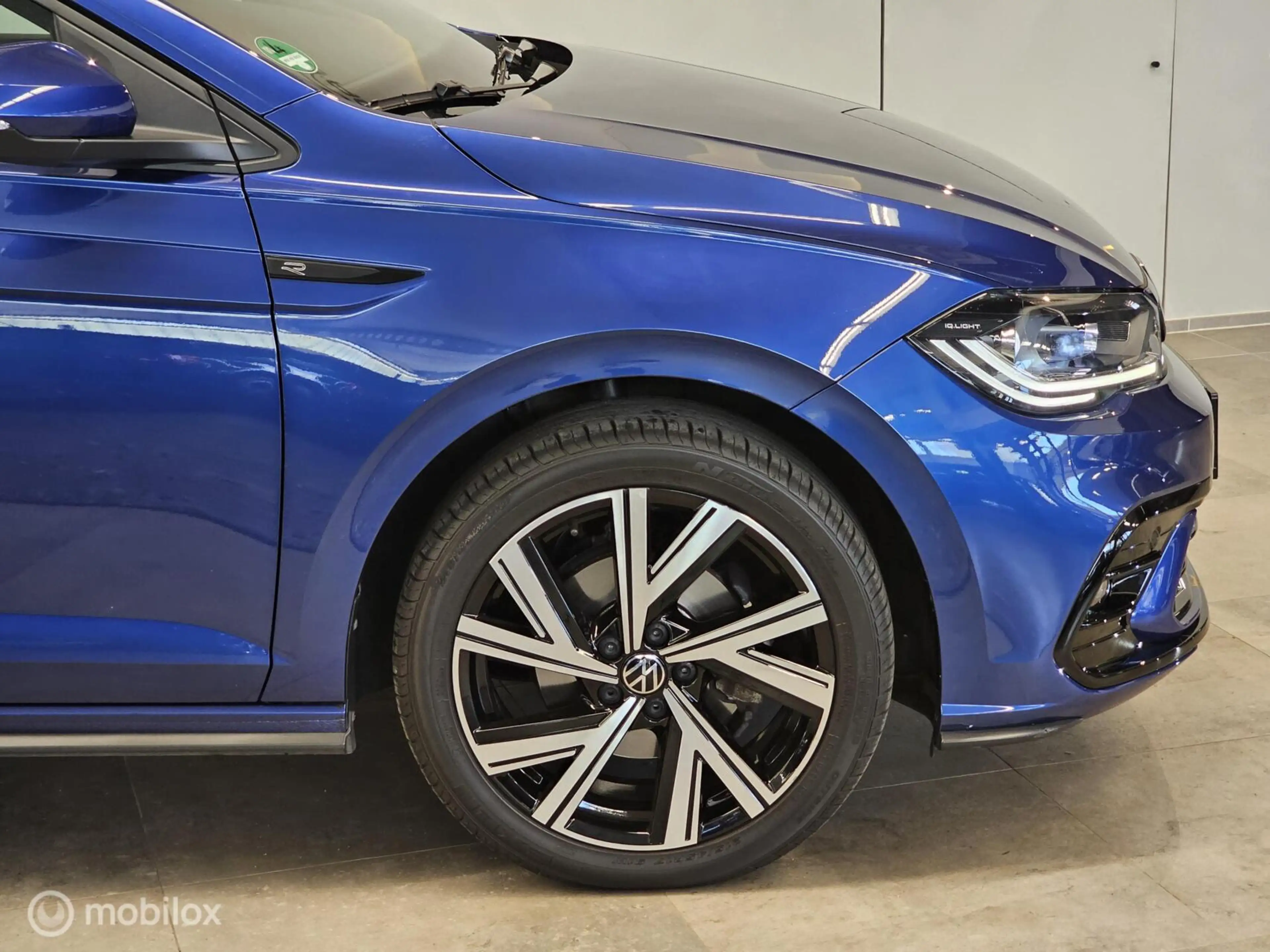 Volkswagen Polo 1.0 TSI 3x R-Line Panorama/Keyless/IQ Light/Camera — photo 21