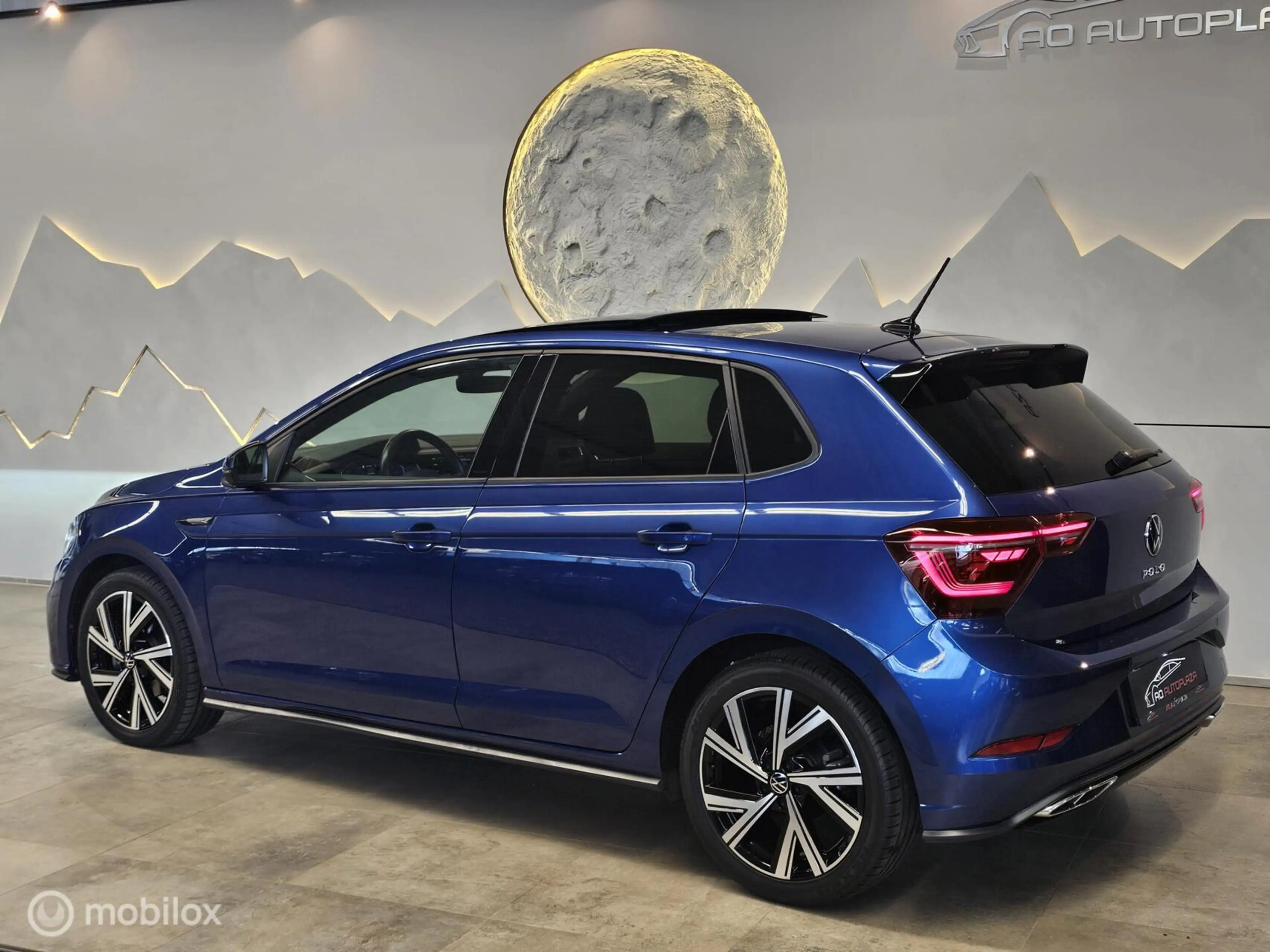 Volkswagen Polo 1.0 TSI 3x R-Line Panorama/Keyless/IQ Light/Camera — photo 8