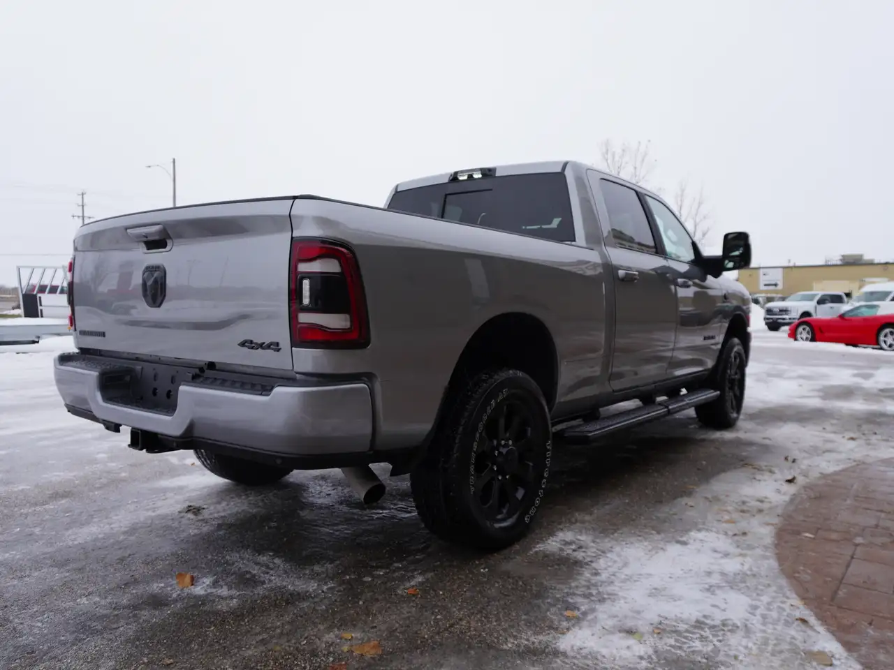 RAM 3500 снимка RAM 3500