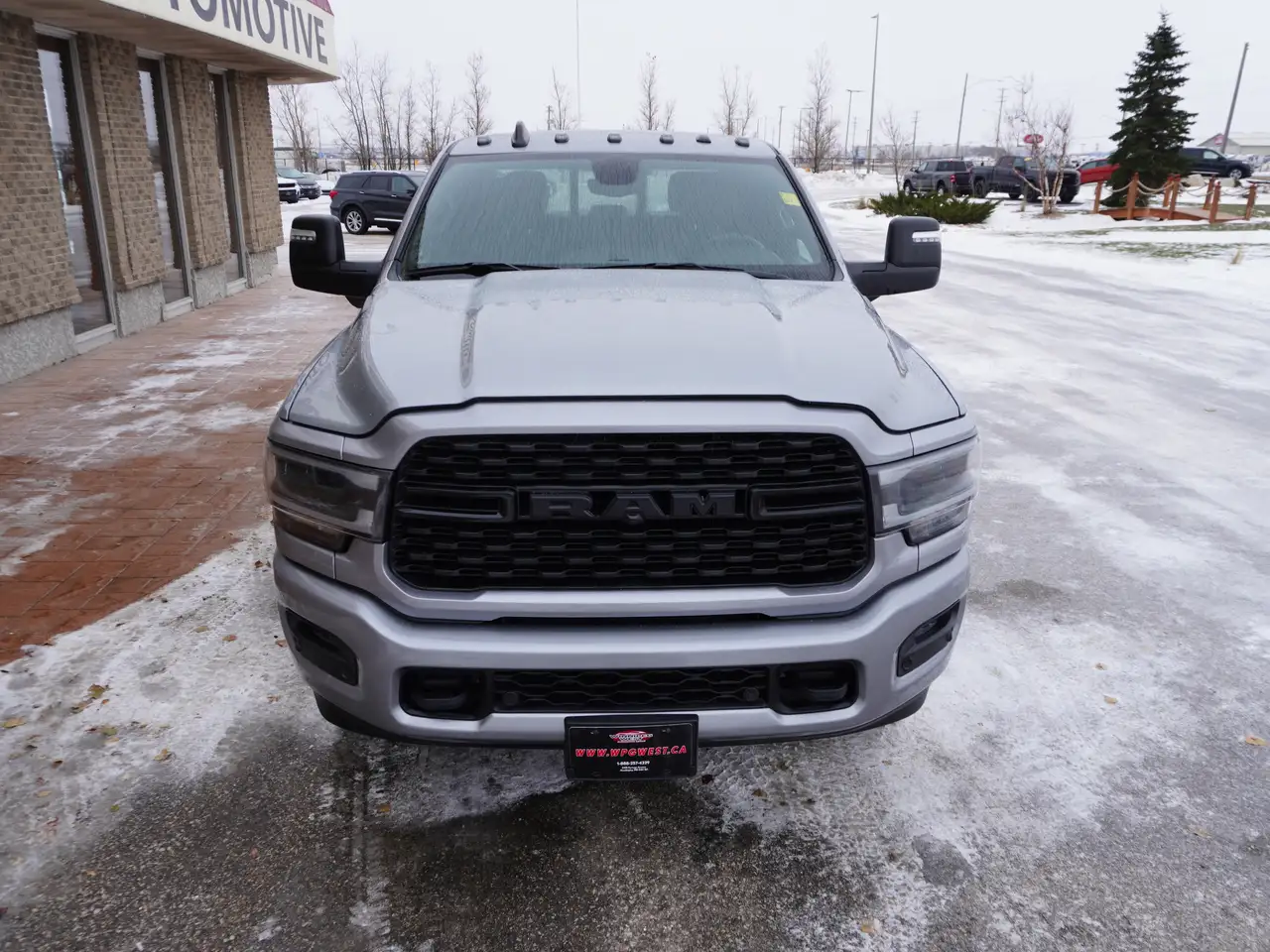 RAM 3500 снимка RAM 3500