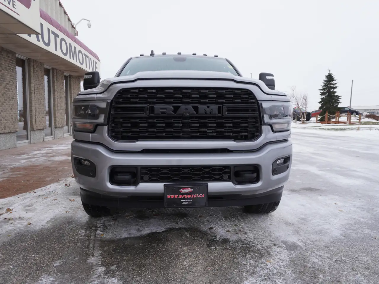 RAM 3500 снимка RAM 3500