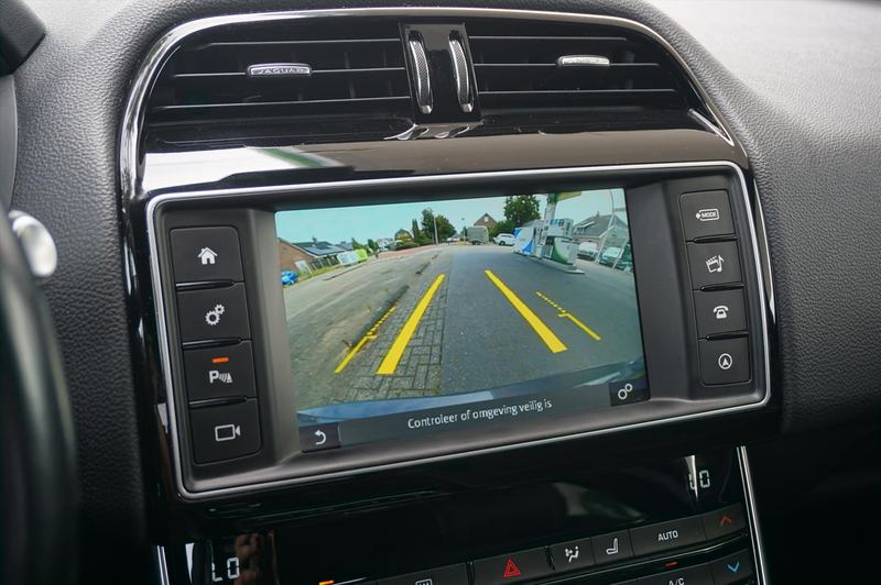 Jaguar XE 2.0D Portfoilio R-Sport / Org NL / Camera / Navi / — photo 13