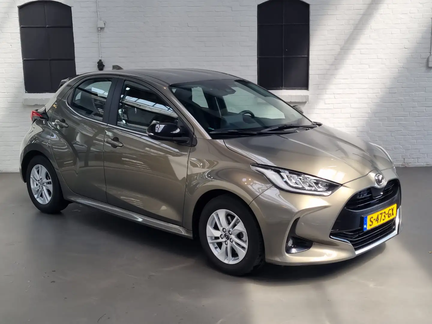 Mazda 2 Hybrid 1.5 Agile CAMERA / STUUR EN STOELVERWARMING Grün - 1