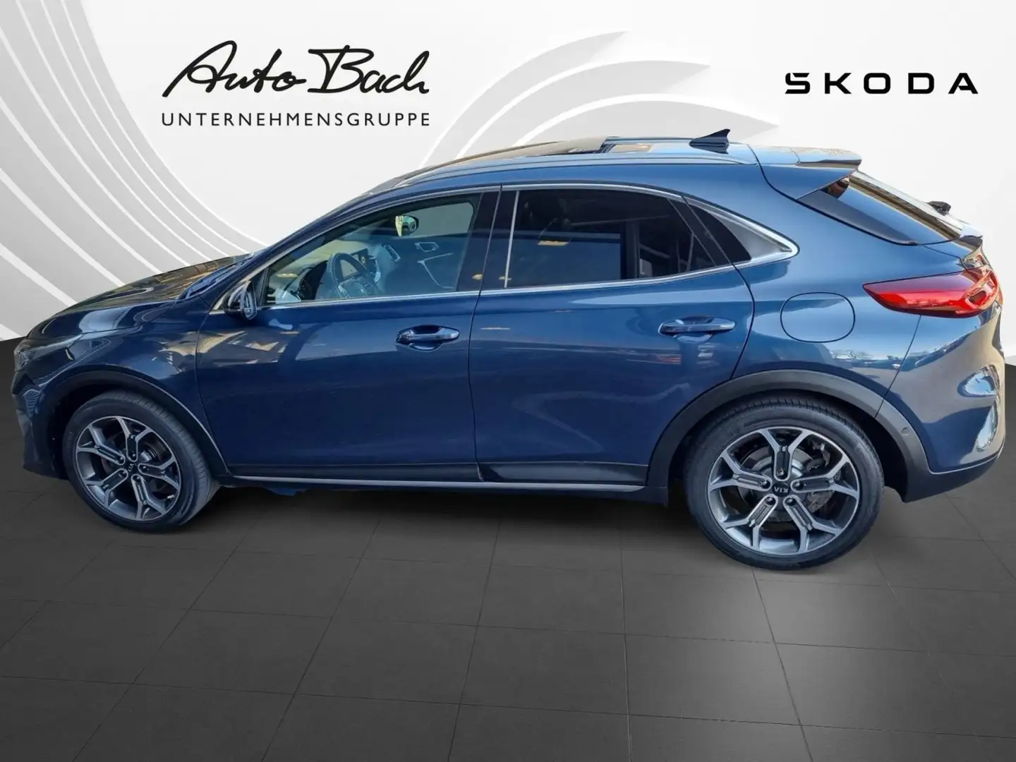 Kia XCeed 1.4 T-GDI Platinum Navi LED Panorama GRA Bleu - 2