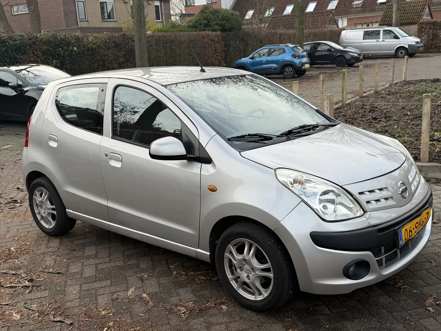 Nissan Pixo 1.0 Acenta Grijs - 2