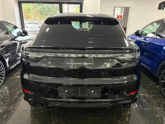 Porsche Cayenne view 4