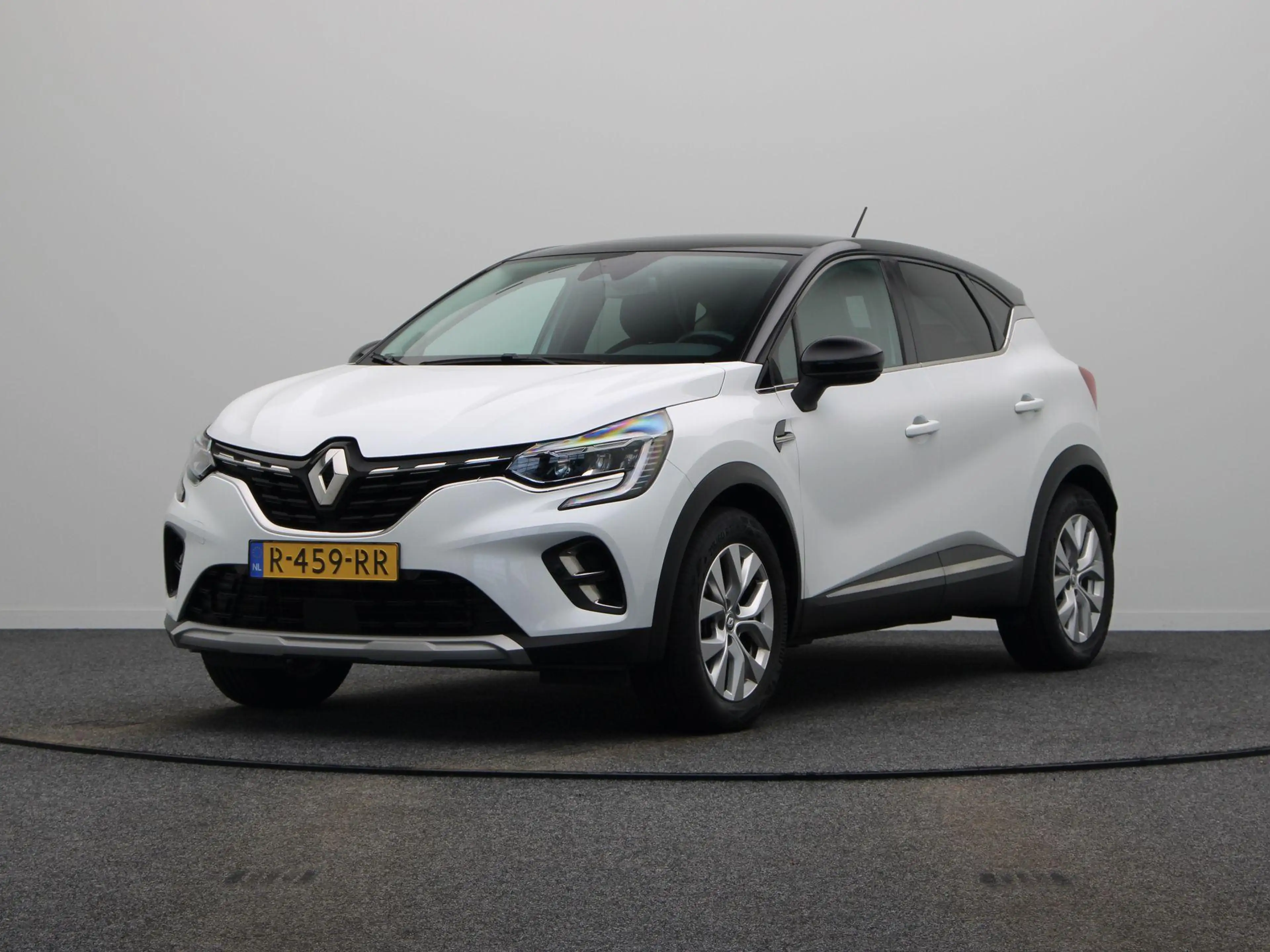 Renault Captur E-Tech Hybrid 145pk Intens | Trekhaak | Navigatie — photo 10