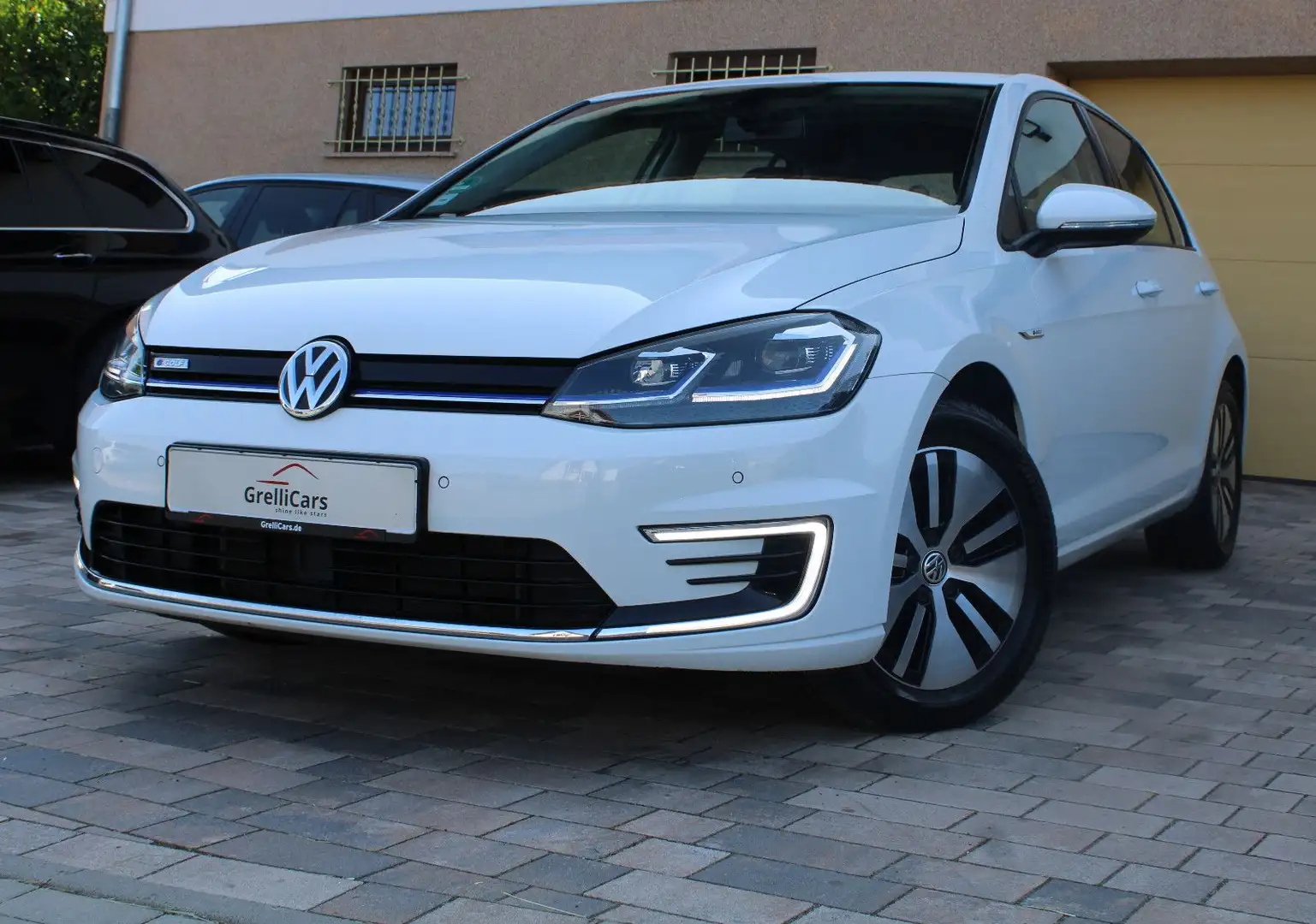 Volkswagen Golf VII Lim. e-Golf°CCS°WÄRMEPUMPE°SPIEGELPAKET Weiß - 1
