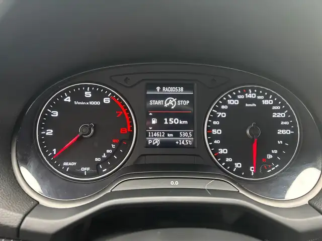 Audi Q2 view 13