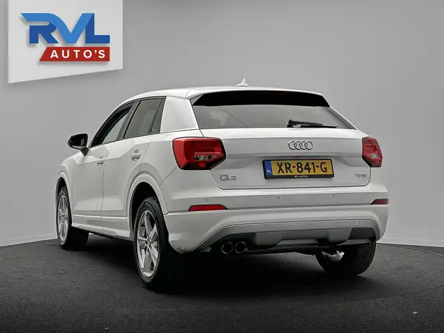 Audi Q2 view 3
