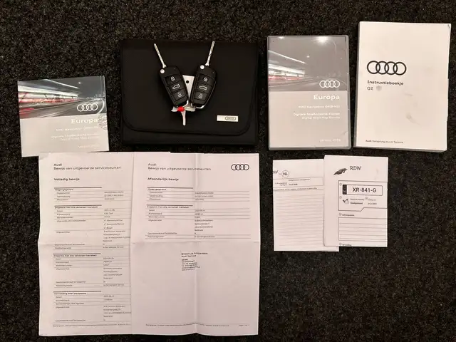 Audi Q2 view 9