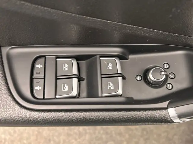 Audi Q2 view 14